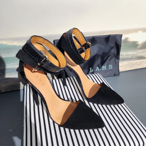 L.A.M.B. Black Suede Oxley Leather Heels Pump - Picture 4 of 10